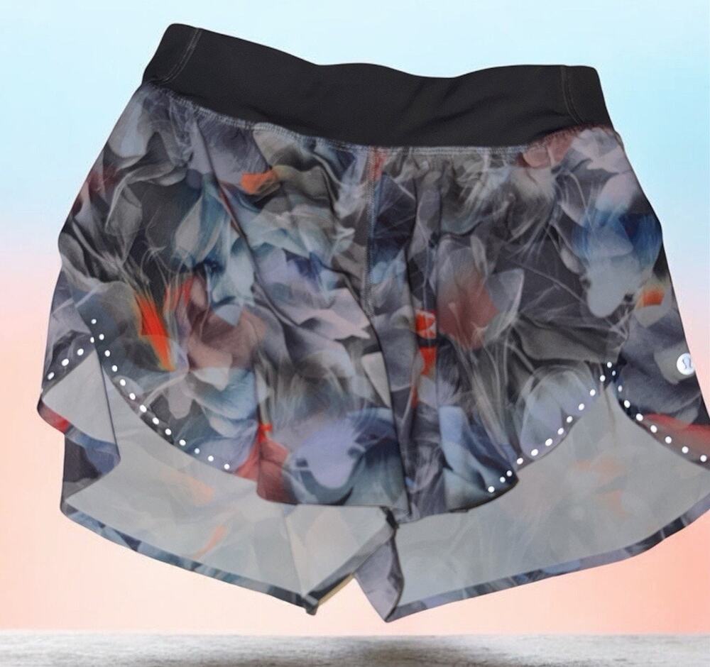 Lululemon Women's Size 4 Running Shorts Multicolor Print Pockets